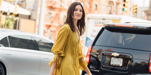 Estas son las sandalias Skechers más vendidas cada verano entre las mujeres de más de 50 años porque son tan cómodas como unas zapatillas y los podólogos las recomiendan para caminar a diario