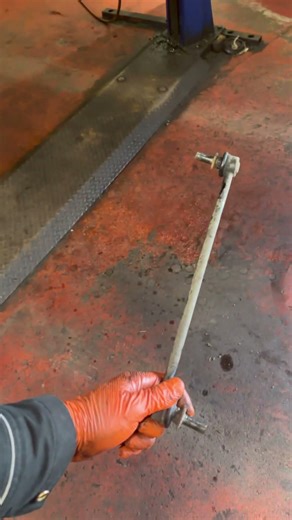 Toyota Prius 2014 front drop link replacement