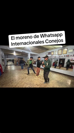 Coreografía de Merengue con El Moreno de WhatsApp