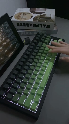 Dark & Green,full charisma!!🖤💚 #keyboard#foryou#pc#pcgame#trend#cool#zornher#zh870