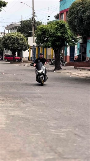 Accesorios de lujo para NMAX en Mundo Scooter