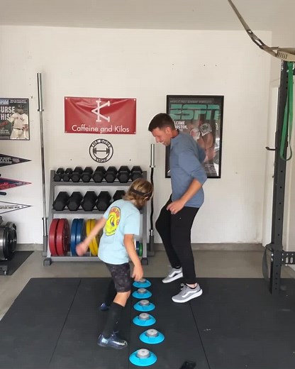 It's time to TRAIN LIKE A PRO! BlazePod takes your workout to a new level, with our breakthrough technology you can now: 🟡 Improve reaction time 🟢 Sharpen focus and decision making skills 🔵 Measure and track progress in real time Ready to upgrade your training? | BlazePod