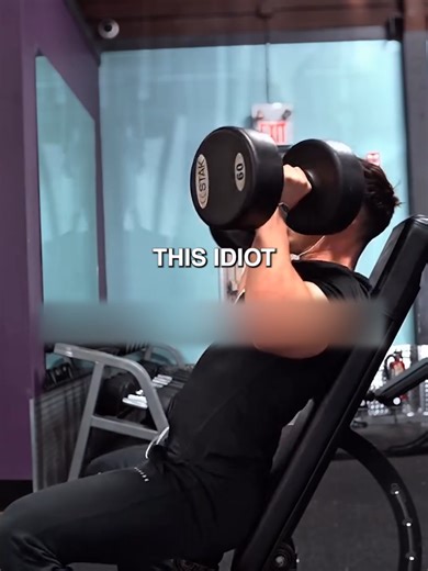 Your Overhead Press Form is Wrong! In this video, Martin Rios goes over why your overhead press/shoulder press is hurting your shoulder. Martin Rios explains the proper way to shoulder press so you can build aesthetic delts, better strength, and press pain free! #shoulder #shoulderworkout #overheadpress #workout #shoulderpress