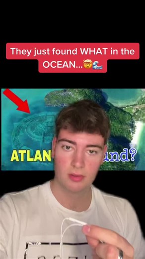 Uncovering the Mystery: Yellow Brick Road in the Pacific Ocean