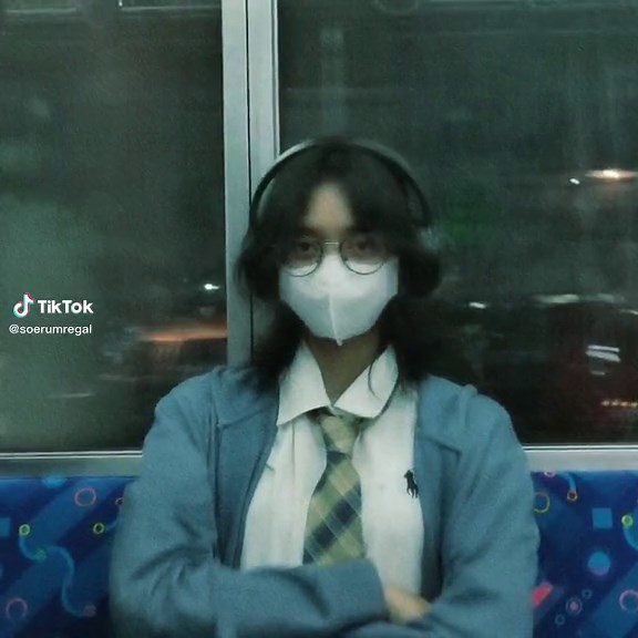 the train pics will never stop coming i fear