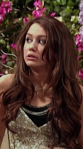 Drama has entered the chat 😱