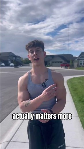 How to looked jacked with a shirt on #gym #motivation #gymking