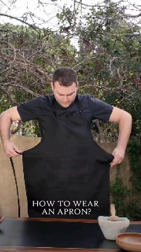 Step 1: Wear your apron and tie it from the front🎽👨‍🍳 Now you’re ready to get cooking! #chef #cooking #kitchen #lebanesecuisine #cuisine #lebanon #traditions #fusion #dishes #KitchenEssentials #Apron