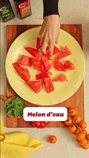 Recette | Salade de melon d'eau, tomates et mozzarella avec vinaigrette au sumac