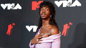 MTV Video Music Awards объявила лучшие клипы 2021