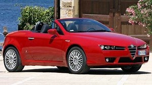 Alfa Romeo Spider: Alle Infos, Generationen und Tests auf einen Blick - AUTO BILD