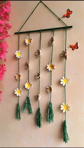 DIY Flower Wall Hanging 🌼 Easy & Aesthetic Room Decor#shorts #youtubeshorts #diy #craft #wallhanging