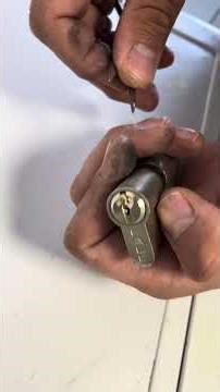Kırılan Anahtar 2 dk’da Nasıl Çıkarılır? 🔑 (Pratik Yöntem!) broken key #UstakafaTV