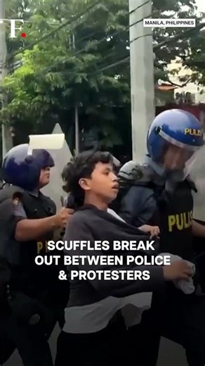 Philippines: Anti-Corruption Protesters Clash with Police in Manila; Throw Stones & Burn Tyres |N18G