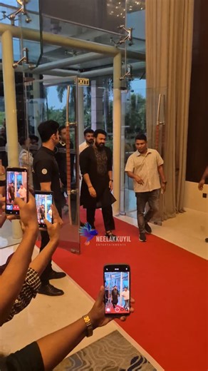 Neelakkuyil Entertainments on Instagram: "ഇജ്ജാതി ലുക്കിൽ ലാലേട്ടൻ വന്നപ്പോൾ 🔥 | mohanlal VRUSHABHA MOVIE"