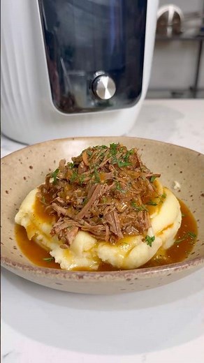 Beer & Onion Pulled Pork in the instant pot! #recipe