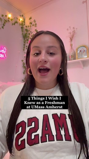 Here are 5 essential tips for your upcoming freshman year in college! 📚 #UMass #massachusetts #Collegetips #Freshmen #freshmenadvice #FYP #University