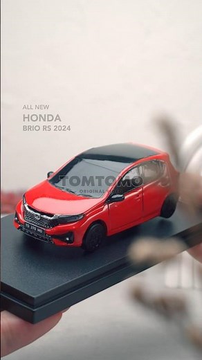 Phoenix Orange All New Honda Brio RS 2024 Pajangan Interior Dashboard Miniatur Mobil Mobilan Tomtomo