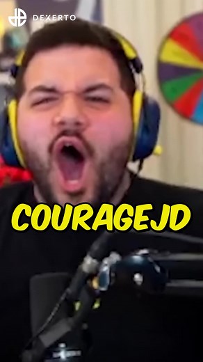 Nickmercs ROASTS CourageJD Getting CARRIED in Apex Legends 👀 #nickmercs #couragejd #apexlegends