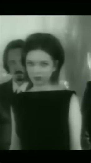 Hard to believe but on this day 27 years ago we released our second record, Version 2:0 into the world. #Garbage #Version2.0 #PushIt