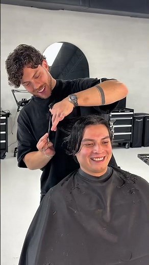 Show this to your barber for the perfect wet look slickback haircut