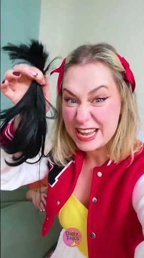 3 Hilarious Pranks to Fool Your Roommate! 😂 #3 Is Genius!