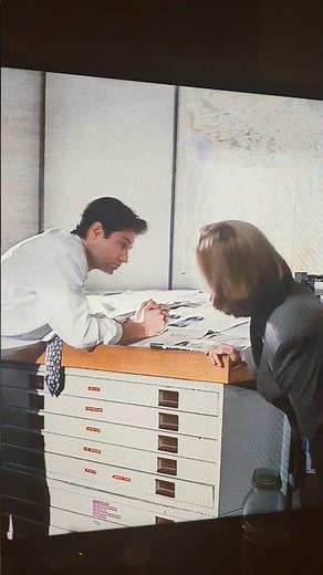 The X files Season 1 episode 9. I'm binge watching all seasons. #xfiles #extraterrestrial