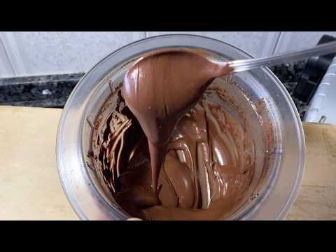 Σπιτική Πραλίνα Σοκολάτας με 3 Υλικά σε 2’ – Για νά ΞΕΡΕΙΣ ΤΙ ΤΡΩΣ! 🤯🤎