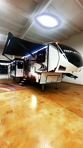 Grand Design 2022 REFLECTION 295 RLS Checkout the AMAZING Features! 📏 Length: ~33 feet ⚖️ Weight: GVWR ~11,500 lbs 🛏️ Sleeping Capacity: 4-6 people 🛋️ Living Area: Reclining theater seating, tri-fold sofa, entertainment center 🍳 Kitchen: Stainless steel appliances, large pantry & kitchen island 🛌 Bedroom: Queen-sized bed, wardrobe, overhead storage 🚿 Bathroom: Large shower, vanity, storage 🚪 Slide-Outs: 2-3 slide-outs for more space 🌡️ Climate Control: Ducted A/C and heating 🌞 Exterior: