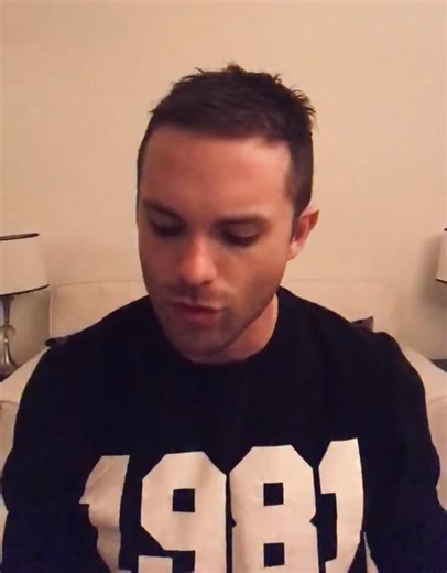 Thomas Dekker on Instagram: "2018 🎄❤️"