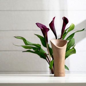 Canadian Walnut Calla Lily Handcrafted Wood Diffuser