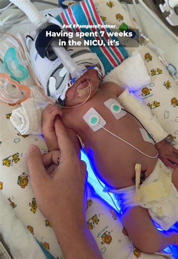 #Ad #PampersPartner So beyond proud of how far our little fighter has come 💪🏻 This Prematurity Awareness Month @Pampers created the world’s tiniest diaper, only available in hospitals. It was handcrafted with the help of NICU professionals for babies less than 500 g, because Pampers is Behind Every Baby, even the tiniest fighters 🤍 Head to Pampers.com to learn more about Preemie Care and to donate to the March of Dimes NICU Family Support Program