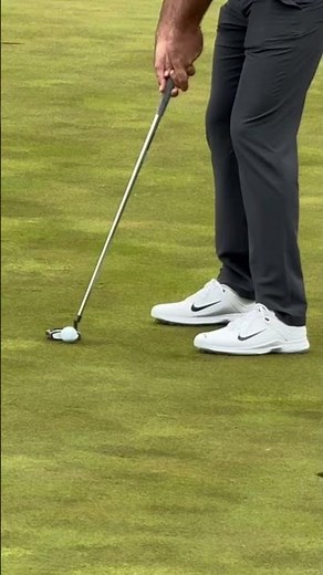 Scottie Scheffler Close Up Putting Grip