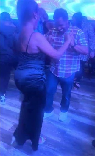 Chicago Stepping Fun with Lady Dance extended right move! #chicagosteppin #dancestyle