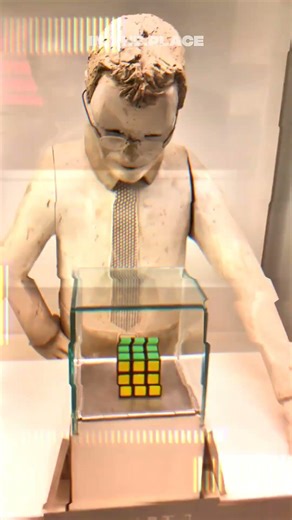 Uma máquina que serve para te reprovar 😂