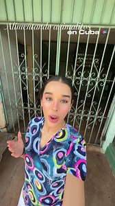 Alimentando animales en un zoológico en Cuba 🇨🇺 Más en mi canal de YouTube. Respondo comentarios personalmente 🩷