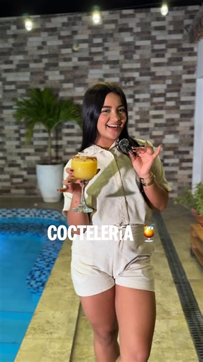 CASA LUNA 🌙 | Hostal Boutique en La Guajira on Instagram: "AL FINAL DEL VIDEO TENEMOS SORPRESA🤩🥳 nuevo combo y ustedes tienen la oportunidad de disfrutarlo totalmente gratis!✅🍤✨ qué esperas para visitarnos?❤️ participa y gana!😘 seguir a @casalunahostalboutique ✅ darle like a este post✅ comenta a tu persona favorita✅ participen mucho!!!!✋🏻🥳"