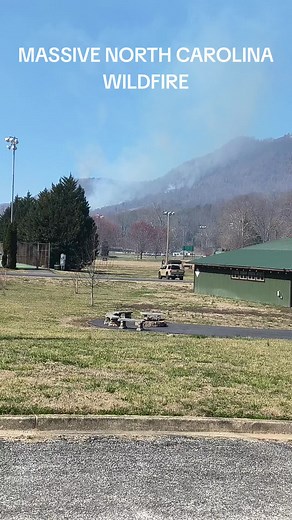 March 2nd 2025 massive wildfire in Tryon North Carolina along with a new fire that sprang up in another area as I was there. #TikTok #fire #forestfire #wildfire #northcarolina #NC #REELS #videos #fyp #massfollowing #march2025