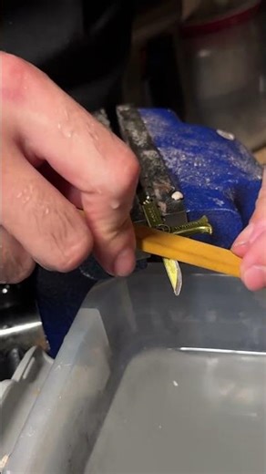 Mihawk’s mini blade vs mini plum #fyp #knife #satisfying #knifesharpening #kitchenhack