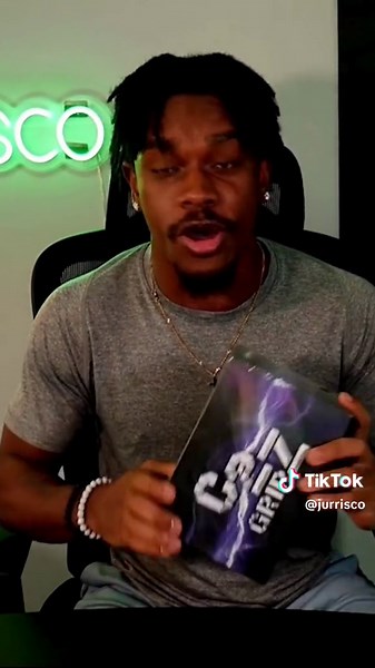 I'm HYPE because I just unboxed my new pair of #C2Gripz ! These ergonomic pistol gripz have been scientifically proven to enhance gameplay, so stay tuned for some all time records coming from me soon! #Gaming #Gameplay #controll #controllersettings