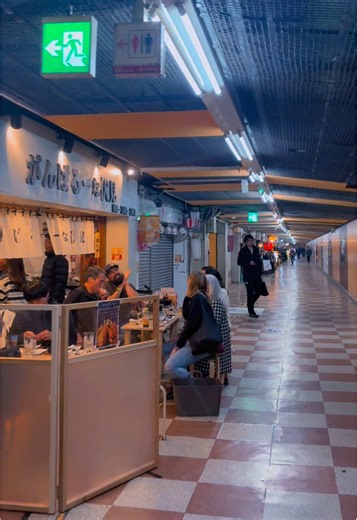 名古屋の地下商店街での飲み歩き体験