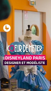En exclusivité, nous avons visité les ateliers des costumes de Disneyland Paris pour le nouveau spectacle Alice et la Reine de Cœur : Retour au Pays des Merveilles 👗 -- Nous avons interviewé Isabelle (Designer) et Steve (Modéliste) pour mieux comprendre leur travail de conception des costumes des spectacles de Disneyland Paris. Une production 100% française. | Les Petits Frenchies