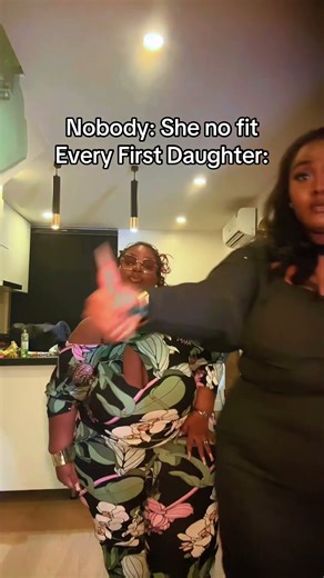 Plus-size African Models chillin #plussize #plussizefashion