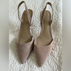 Ann Taylor Tan Sling back Heels with Pointed Toe size 9