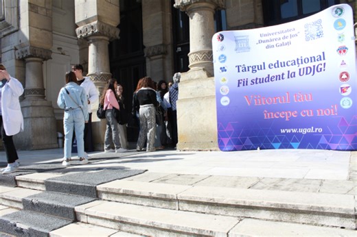 Emoții, roboți care dansează și planuri de viitor, la Universitatea „Dunărea de Jos” - Viaţa Liberă Galaţi