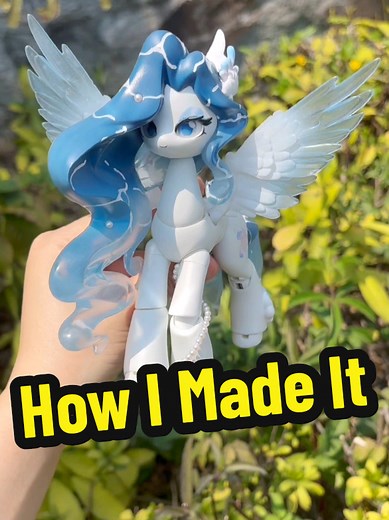 I had promised everyone before that I would record the videos of my BJD pony making process. Now I'm here! This pony is an OC commission from my client. I also made a replaceable fish tail for her. The advantage of BJD is that the parts you want to change can be replaced freely. Many people left me messages asking if I'm still taking OC commissions. I'm very sorry that the recent orders are really too full. All these works are all done by me alone, so I'm very sorry if I got no time to reply all