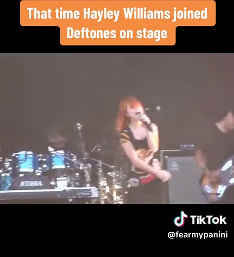 Hayley Williams Joins Deftones On Stage