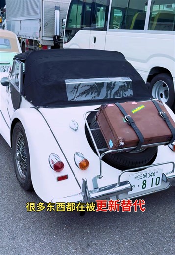 经典老车诉说着一个时代的优雅与从容#经典老车#老爷车#复古汽车#机械之美#时光的味道