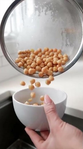 Steph's Chickpea Curry with Spinach and Rice