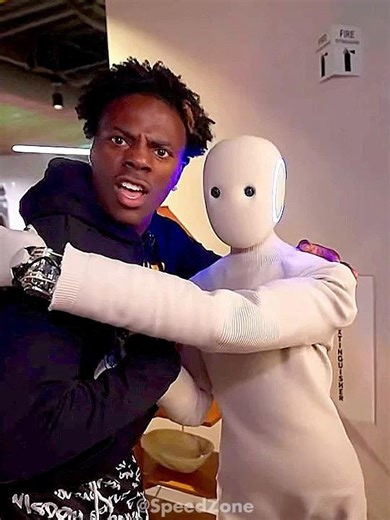 Speed Talking to a Robot!😱🤖 #ishowspeed